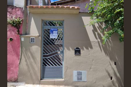 Fachada de casa à venda com 2 quartos, 115m² em Vila Nair, São Paulo