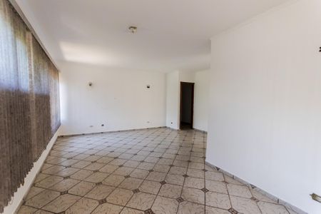 Sala de casa para alugar com 3 quartos, 221m² em Santa Terezinha, Santo André