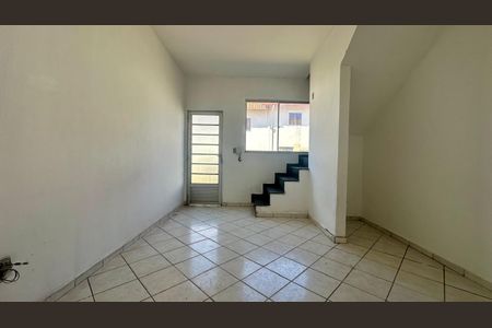 Sala de casa à venda com 2 quartos, 50m² em Fonte Grande, Contagem