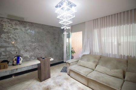 Sala de casa à venda com 3 quartos, 280m² em Vila Panama, Contagem