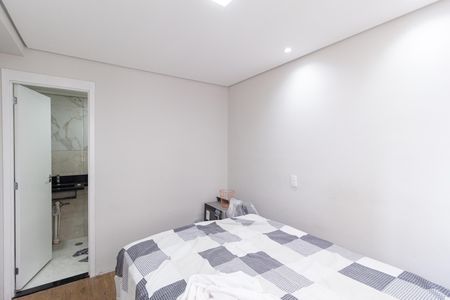 Quarto de apartamento para alugar com 1 quarto, 39m² em Metalúrgicos , Osasco
