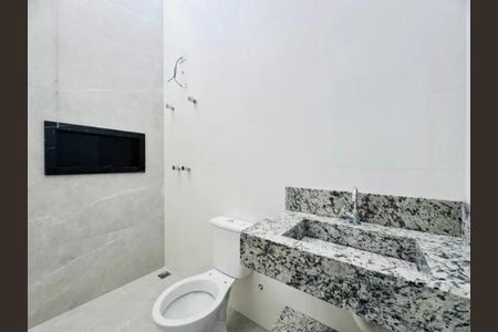 Casa à venda com 2 quartos, 120m² em Candelária, Belo Horizonte