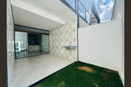 Casa à venda com 2 quartos, 120m² em Candelária, Belo Horizonte