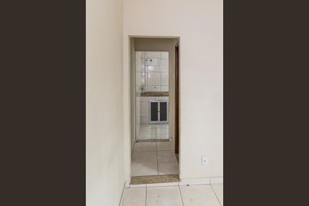 Sala de apartamento para alugar com 1 quarto, 40m² em Brás de Pina, Rio de Janeiro