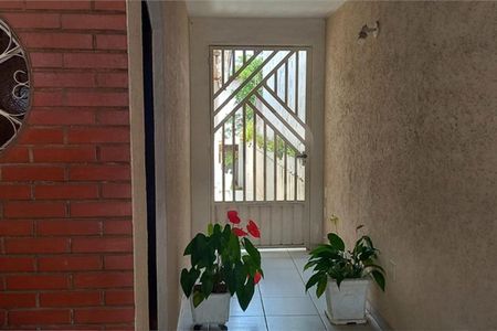 Casa à venda com 3 quartos, 130m² em Parque Vitoria, São Paulo