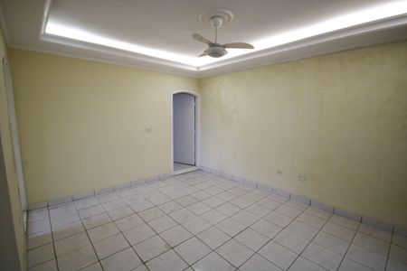 Sala de casa para alugar com 2 quartos, 200m² em Nova Mirim, Praia Grande