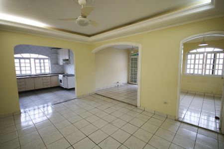Sala de casa para alugar com 2 quartos, 200m² em Nova Mirim, Praia Grande