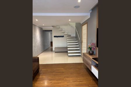 Sala de casa à venda com 3 quartos, 240m² em Centro, Guarulhos