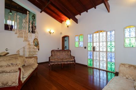 Sala de casa para alugar com 6 quartos, 380m² em Jardim Panorama, São Paulo
