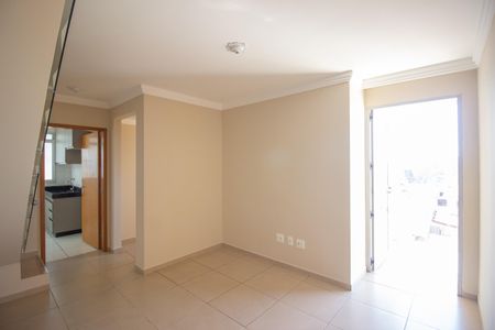 Sala de apartamento à venda com 2 quartos, 109m² em Chácaras Califórnia, Contagem