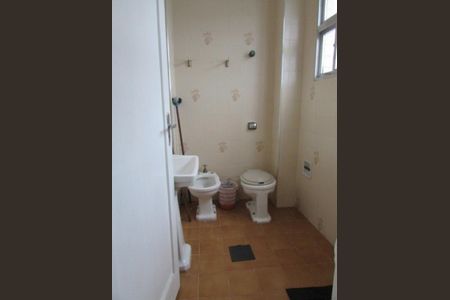 Banheiro de apartamento para alugar com 1 quarto, 45m² em Boa Vista, São Vicente