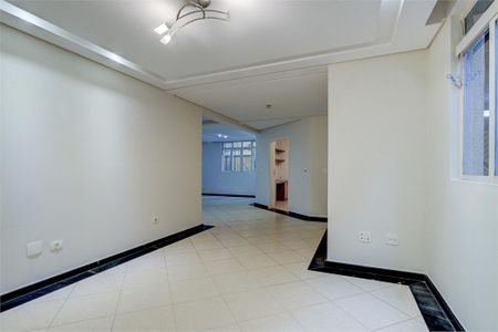 Casa para alugar com 5 quartos, 454m² em Jardim dos Estados, São Paulo