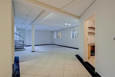 Casa para alugar com 5 quartos, 454m² em Jardim dos Estados, São Paulo