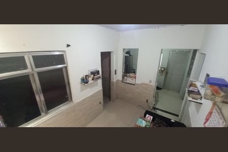 Sala de casa à venda com 2 quartos, 200m² em Ramos, Rio de Janeiro