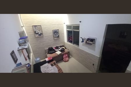 Sala de casa à venda com 2 quartos, 200m² em Ramos, Rio de Janeiro