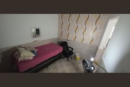 Quarto 2 de casa à venda com 2 quartos, 200m² em Ramos, Rio de Janeiro