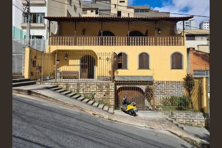 Fachada de casa para alugar com 5 quartos, 357m² em Santo Agostinho, Belo Horizonte