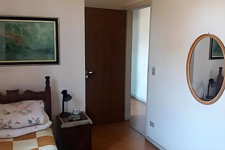 Casa à venda com 3 quartos, 180m² em Bosque da Saúde, São Paulo