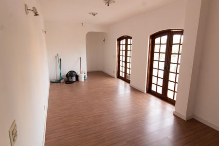 Sala de apartamento para alugar com 3 quartos, 200m² em Jardim Chapadão, Campinas