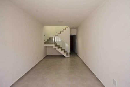 Sala de casa à venda com 3 quartos, 120m² em Jardim Iva, São Paulo