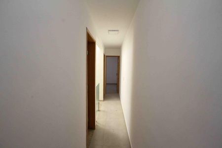 Corredor de casa à venda com 3 quartos, 120m² em Jardim Iva, São Paulo