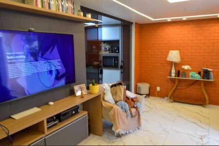 Sala de apartamento à venda com 3 quartos, 150m² em Tanque, Rio de Janeiro