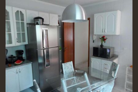 Cozinha de casa à venda com 3 quartos, 300m² em Vila Nivi, São Paulo