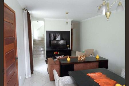 Sala de casa à venda com 3 quartos, 300m² em Vila Nivi, São Paulo