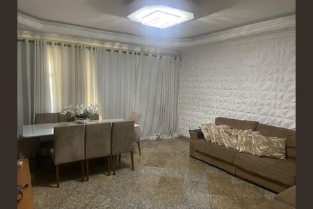 Sala de casa à venda com 4 quartos, 264m² em Benfica, Rio de Janeiro