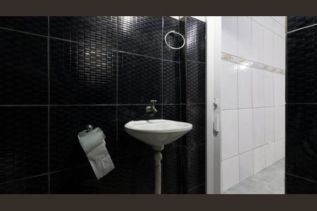 Banheiro de casa para alugar com 1 quarto, 30m² em Jardim Belem, São Paulo