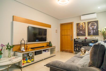 Sala de casa à venda com 3 quartos, 150m² em Parque Jabaquara, São Paulo