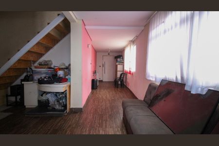 Sala (inferior) de casa à venda com 3 quartos, 150m² em Vila Nova York, São Paulo