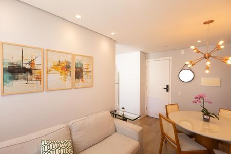 Sala de apartamento à venda com 2 quartos, 44m² em Usina Piratininga, São Paulo