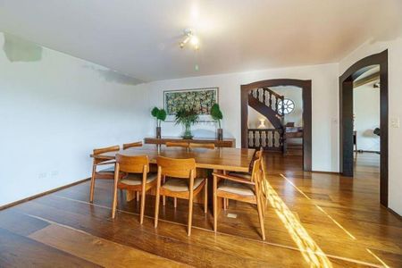 Casa à venda com 4 quartos, 1000m² em Vila Tramontano, São Paulo