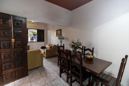 Sala de casa à venda com 3 quartos, 230m² em Largo do Barradas, Niterói