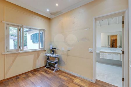 Casa à venda com 3 quartos, 261m² em Granja Julieta, São Paulo