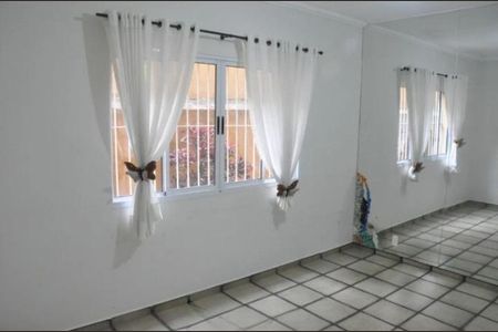 Casa à venda com 3 quartos, 132m² em Parque Sao Domingos, São Paulo