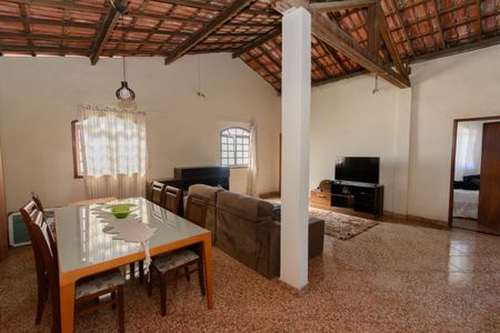 Sala de casa para alugar com 2 quartos, 108m² em Fonte Grande, Contagem