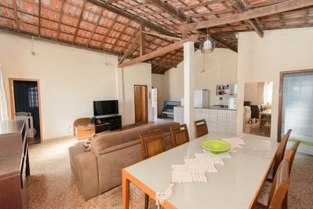 Sala de casa para alugar com 2 quartos, 108m² em Fonte Grande, Contagem