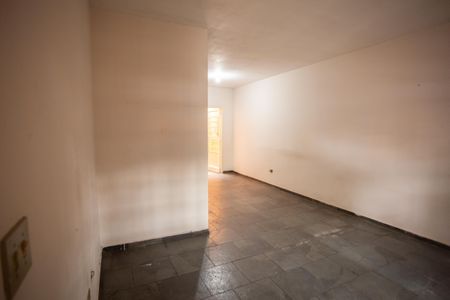 Sala de casa à venda com 3 quartos, 95m² em Vila Vitorio Mazzei, São Paulo