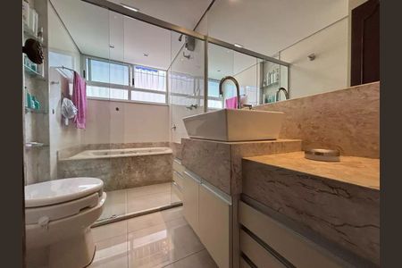 Casa à venda com 6 quartos, 458m² em São José, Belo Horizonte