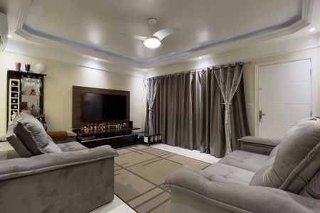 Sala de casa à venda com 3 quartos, 190m² em Jardim Santa Cecilia, Guarulhos