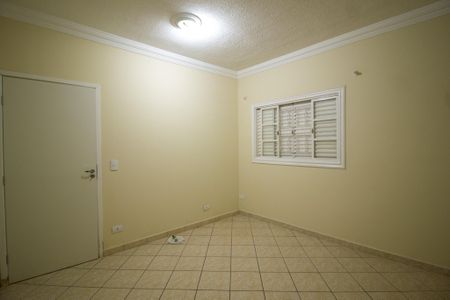 Quarto 2 de kitnet/studio para alugar com 2 quartos, 80m² em Jardim Botucatu, Sorocaba