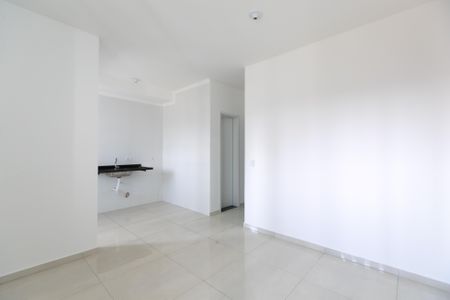 Sala de casa de condomínio à venda com 2 quartos, 46m² em Vila Jacuí, São Paulo