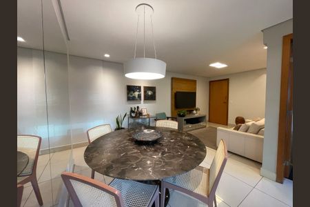 Sala de apartamento à venda com 3 quartos, 102m² em Savassi, Belo Horizonte