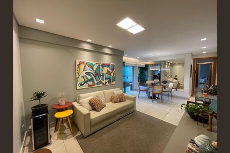 Sala de apartamento à venda com 3 quartos, 102m² em Savassi, Belo Horizonte