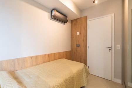 Quarto de apartamento para alugar com 2 quartos, 75m² em Alphaville Industrial, Barueri