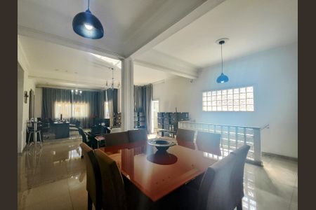 Sala de casa para alugar com 2 quartos, 140m² em Alvorada, Contagem
