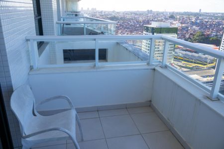 Sacada de kitnet/studio para alugar com 1 quarto, 50m² em Caminho das Árvores, Salvador