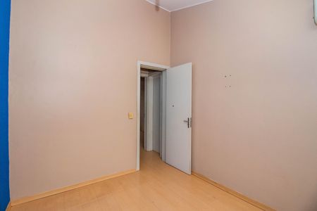 Quarto de casa de condomínio à venda com 3 quartos, 77m² em Humaitá, Porto Alegre